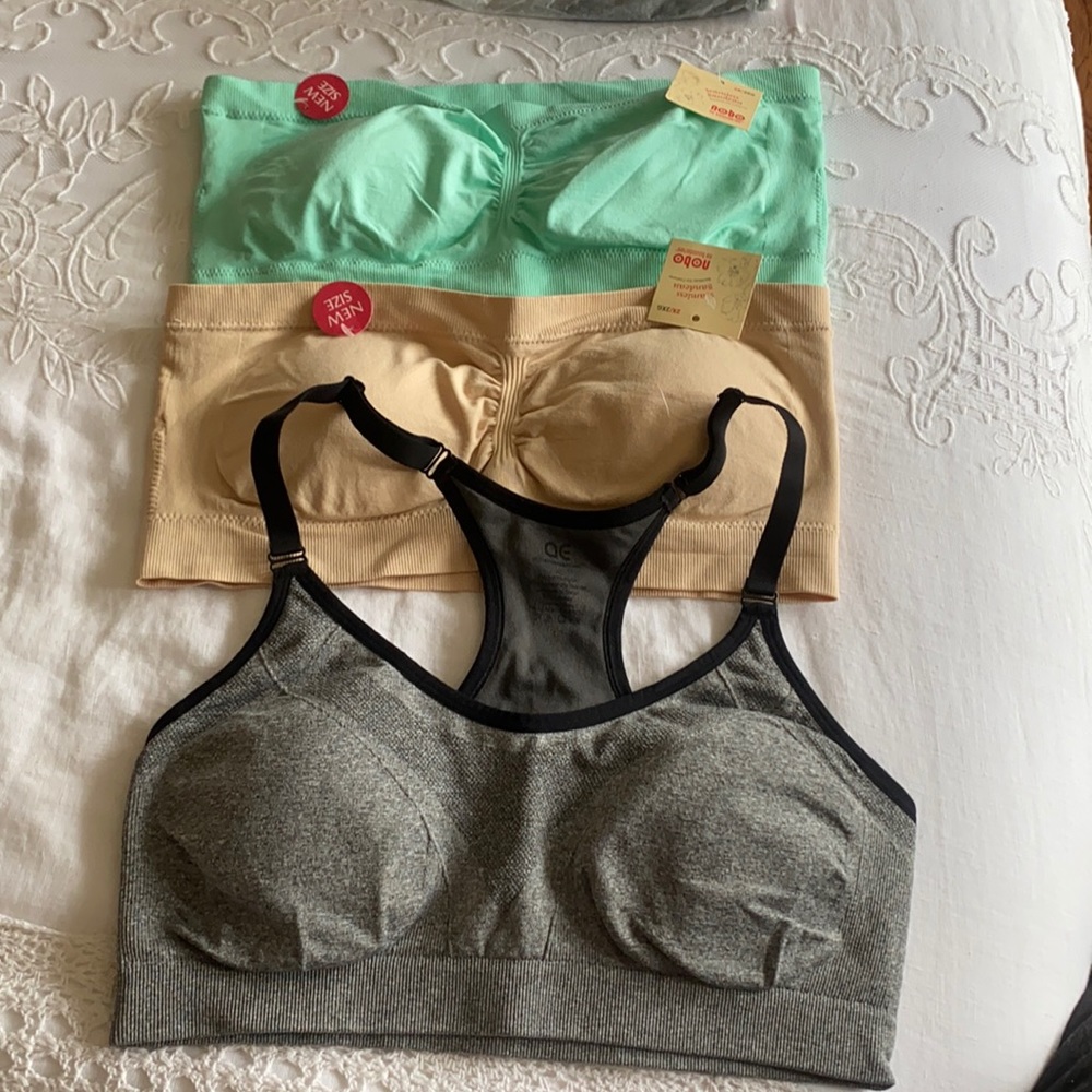 (3) XL fitness bra stretch
